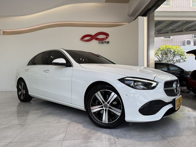 M-BENZ賓士 C180  第1張相片