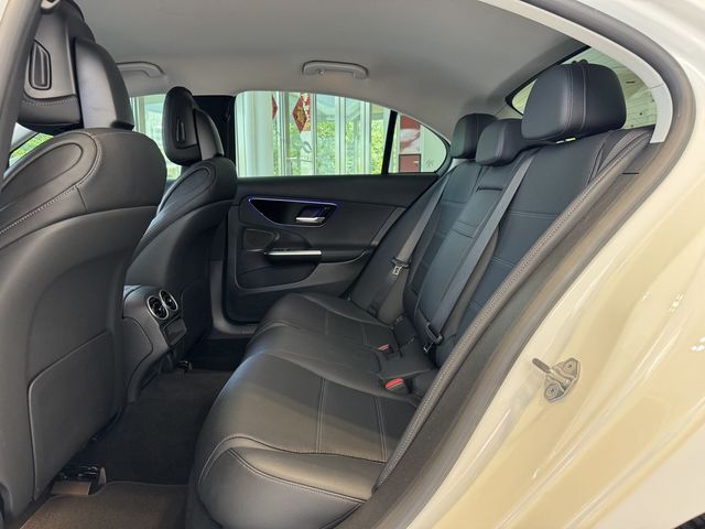 M-BENZ賓士 C180  第17張相片