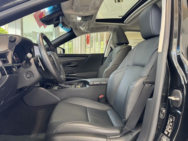 LEXUS凌志 ES200  第10張相片