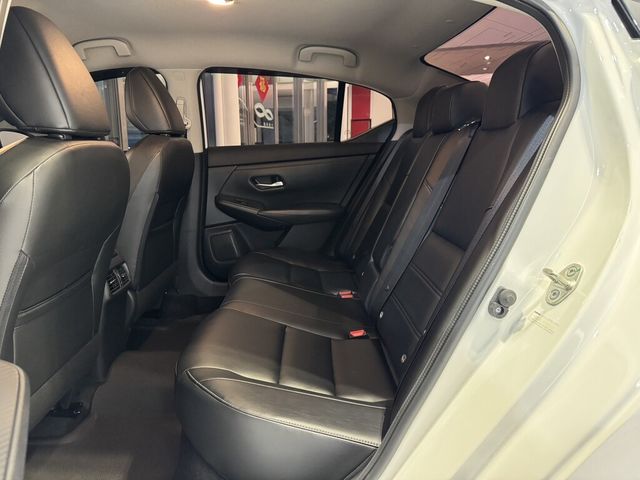 NISSAN日產 SENTRA  第7張相片