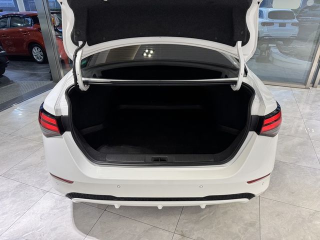 NISSAN日產 SENTRA  第18張相片