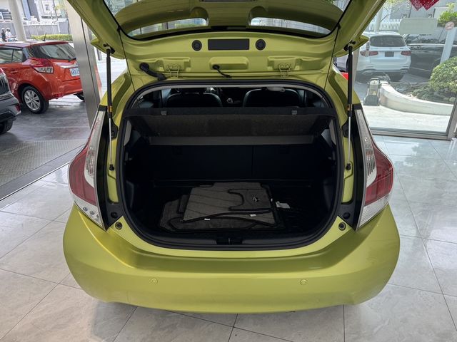 TOYOTA豐田 PRIUS C  第17張相片