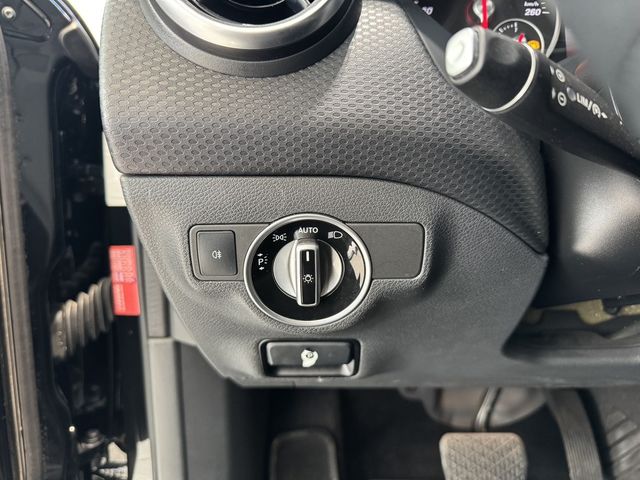 M-BENZ賓士 A180  第15張相片