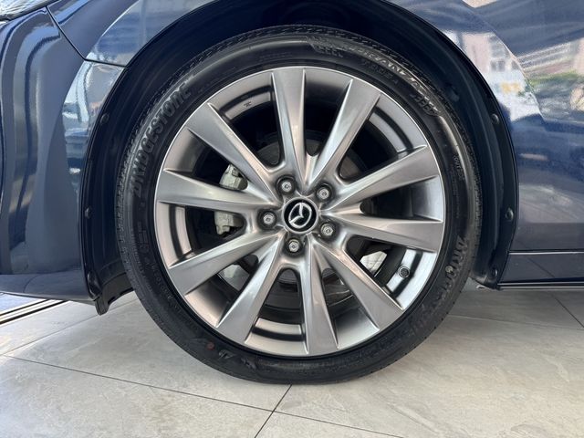 MAZDA馬自達 MAZDA 3  第4張相片