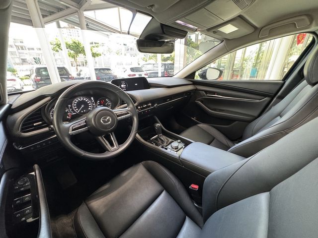 MAZDA馬自達 MAZDA 3  第7張相片