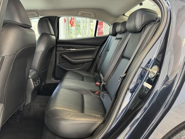 MAZDA馬自達 MAZDA 3  第8張相片