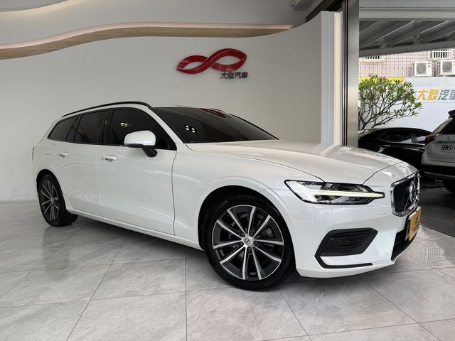 VOLVO富豪 V60  第1張相片