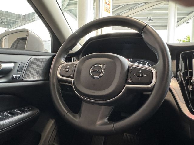 VOLVO富豪 V60  第4張相片