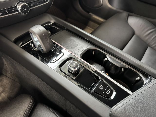 VOLVO富豪 V60  第9張相片