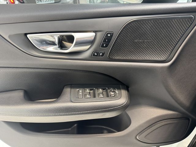 VOLVO富豪 V60  第14張相片