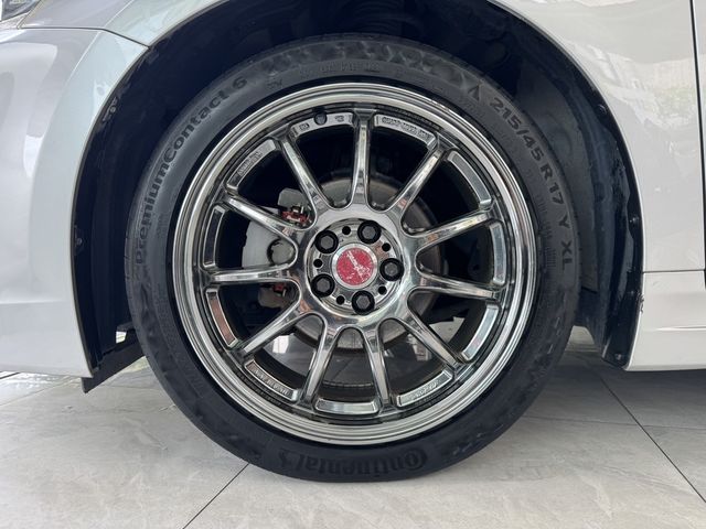 LEXUS凌志 CT200H  第5張相片