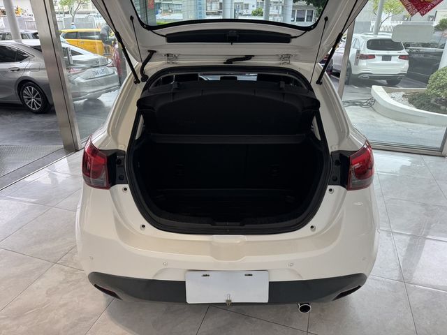 MAZDA馬自達 MAZDA 2  第18張相片
