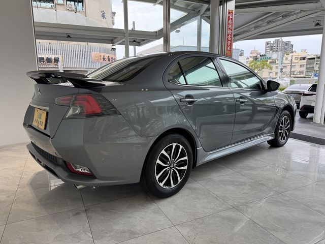 MITSUBISHI三菱 GRAND LANCER  第2張相片