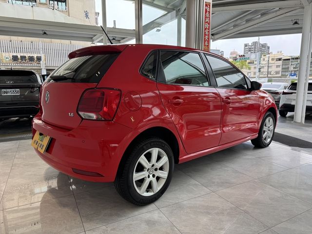 VOLKSWAGEN福斯 POLO  第2張相片