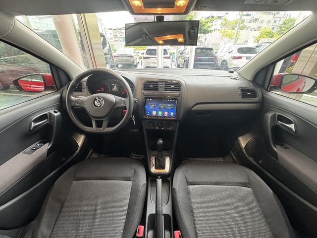 VOLKSWAGEN福斯 POLO  第6張相片