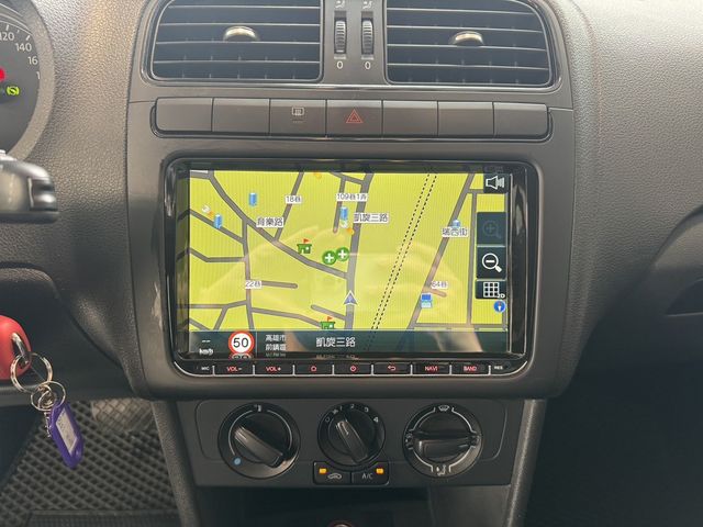 VOLKSWAGEN福斯 POLO  第12張相片