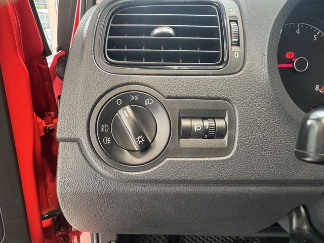 VOLKSWAGEN福斯 POLO  第16張相片