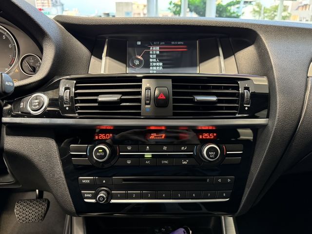 BMW寶馬 X3  第11張相片