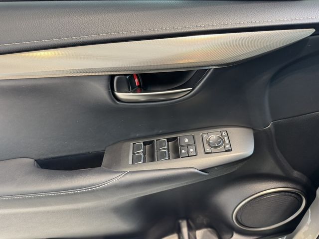 LEXUS凌志 NX200  第15張相片
