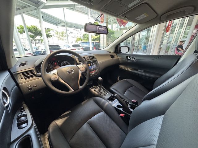 NISSAN日產 TIIDA  第8張相片