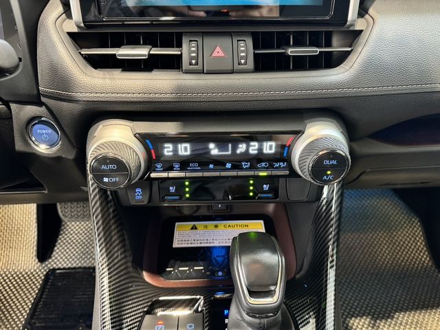 TOYOTA豐田 RAV4  第11張相片