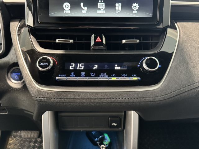 TOYOTA豐田 COROLLA CROSS HYBRID  第11張相片