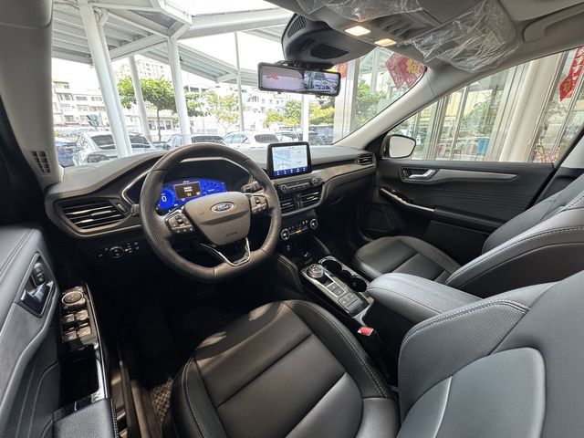 FORD福特 KUGA  第6張相片