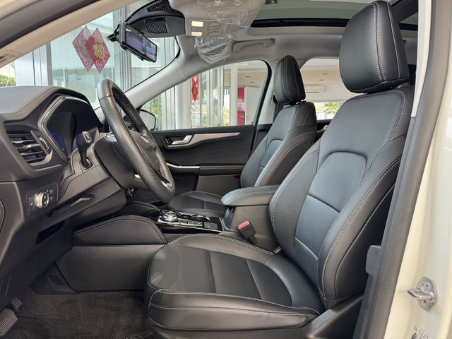FORD福特 KUGA  第8張相片