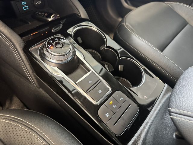FORD福特 KUGA  第10張相片