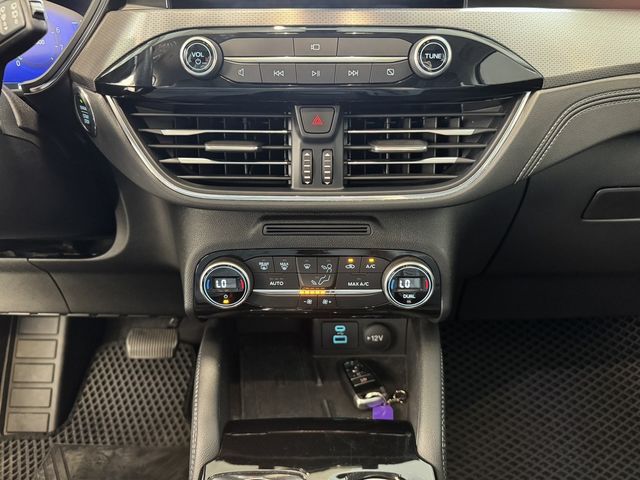 FORD福特 KUGA  第11張相片