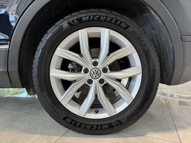 VOLKSWAGEN福斯 TIGUAN  第3張相片