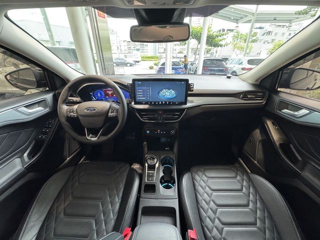 FORD福特 FOCUS ACTIVE  第5張相片