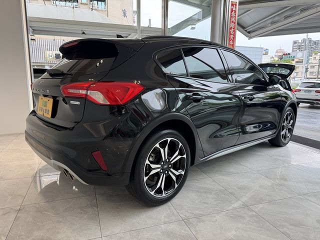 FORD福特 FOCUS ACTIVE  第2張相片
