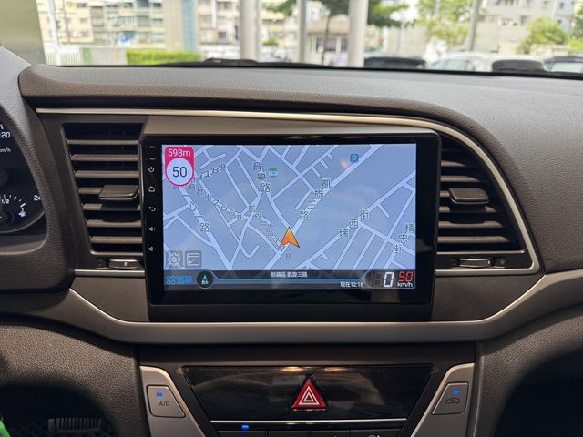 HYUNDAI現代 ELANTRA  第11張相片