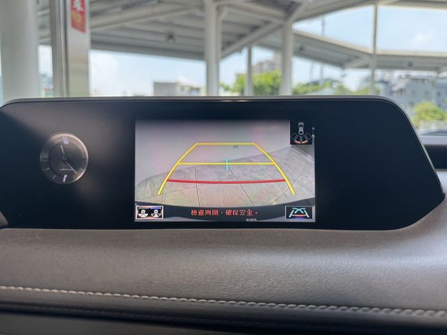 LEXUS凌志 UX250H  第11張相片