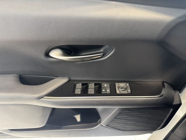 LEXUS凌志 UX250H  第16張相片