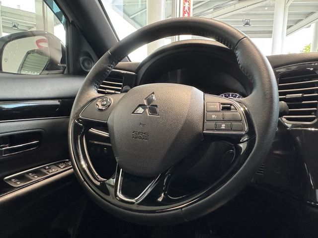 MITSUBISHI三菱 OUTLANDER  第4張相片