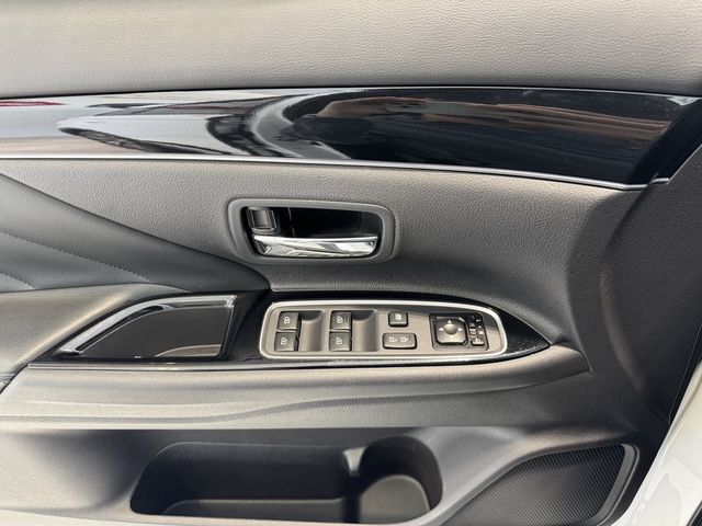 MITSUBISHI三菱 OUTLANDER  第14張相片