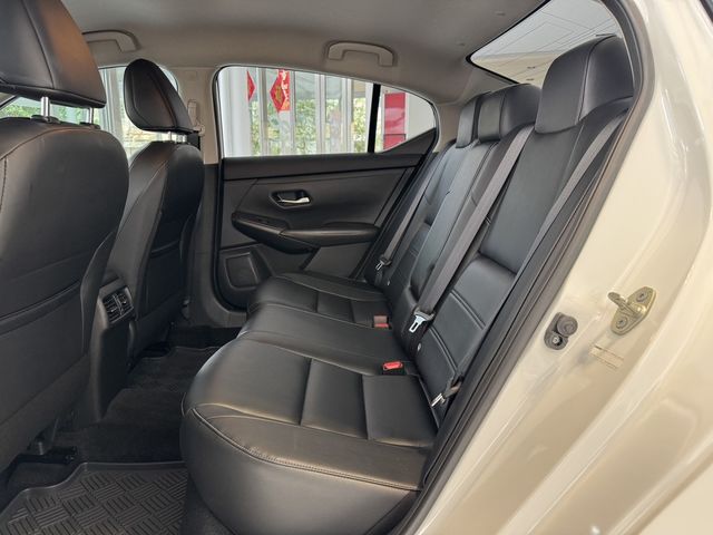 NISSAN日產 SENTRA  第7張相片