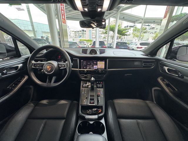 PORSCHE保時捷 MACAN  第5張相片