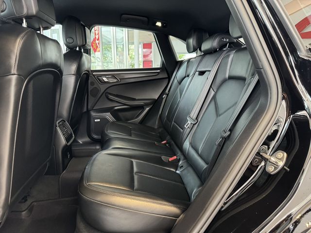 PORSCHE保時捷 MACAN  第7張相片
