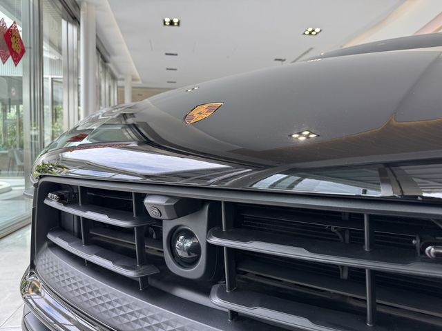 PORSCHE保時捷 MACAN  第13張相片