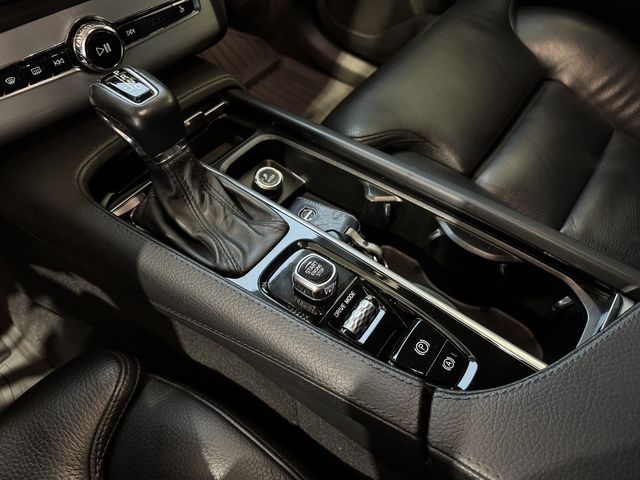 VOLVO富豪 XC90  第11張相片