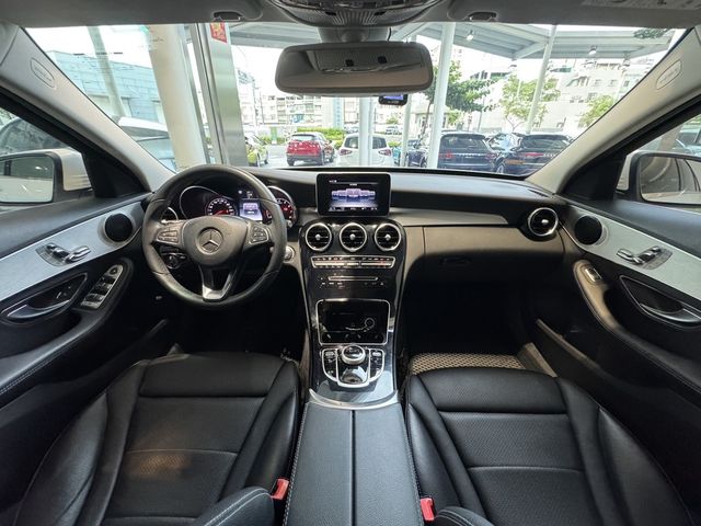 M-BENZ賓士 C200  第5張相片