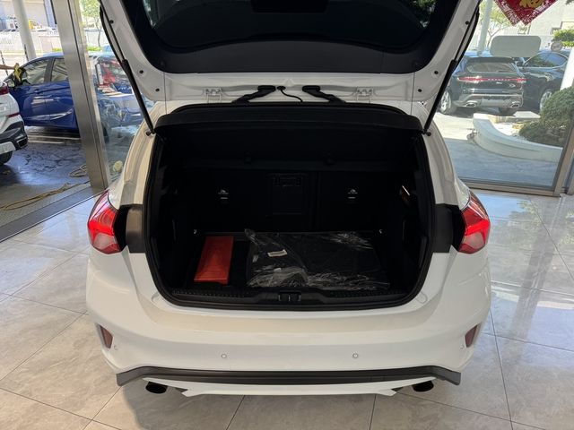 FORD福特 FOCUS ST  第3張相片