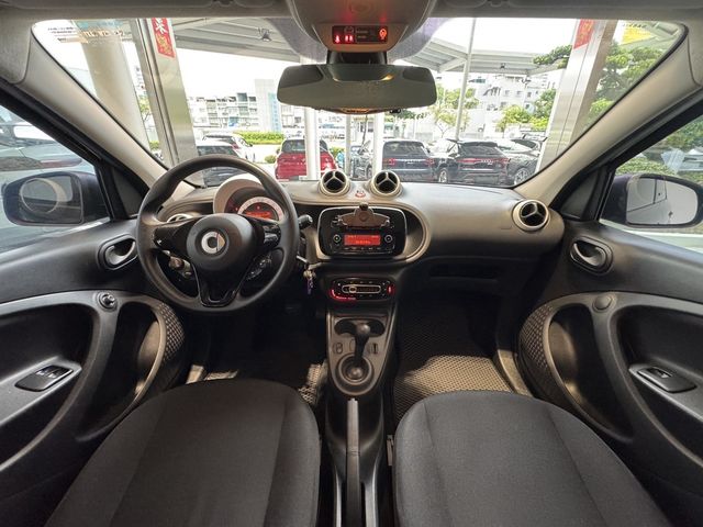 SMART斯麥特 FORFOUR  第7張相片