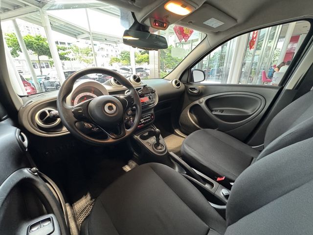 SMART斯麥特 FORFOUR  第8張相片