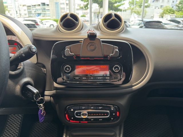 SMART斯麥特 FORFOUR  第14張相片