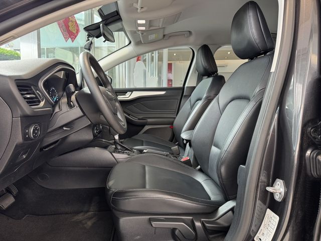 FORD福特 FOCUS  第8張相片