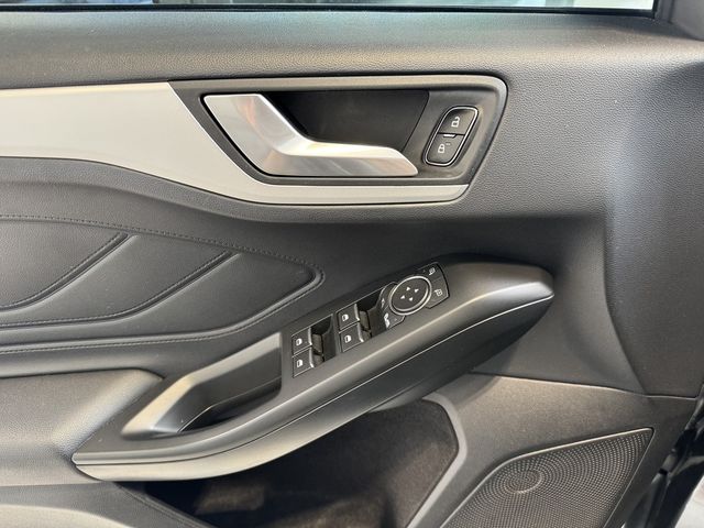 FORD福特 FOCUS  第15張相片